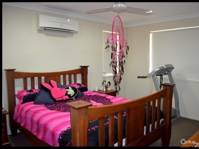 4 Markowitz Place, Kirkwood QLD 4680