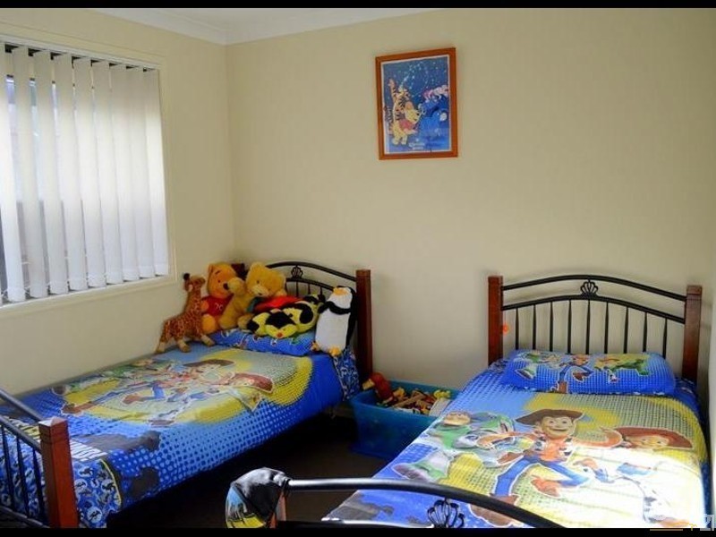 4 Markowitz Place, Kirkwood QLD 4680