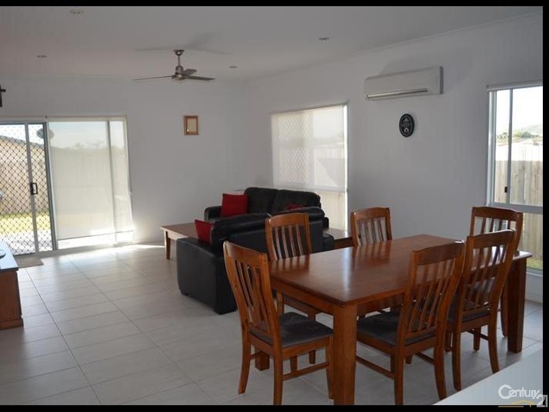 5 Windjana Court, New Auckland QLD 4680