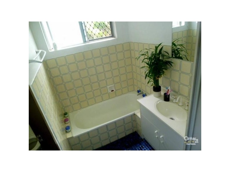 1/15 Carinya Drive, Clinton QLD 4680