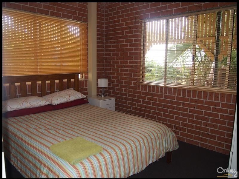 85 J Hickey Avenue, Clinton QLD 4680