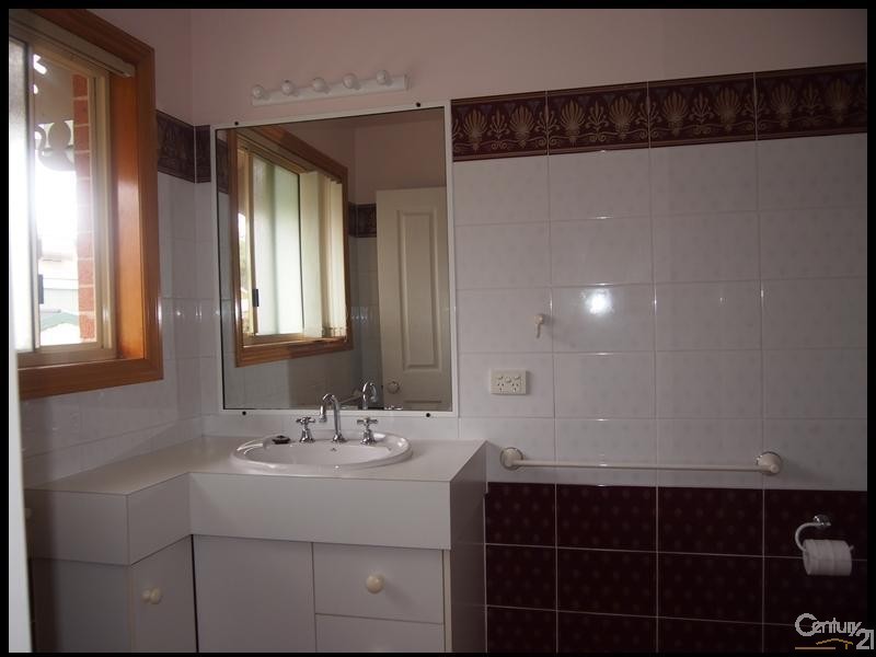 85 J Hickey Avenue, Clinton QLD 4680