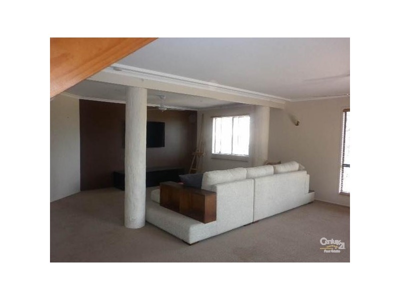 24A Sayre Crescent, Boyne Island QLD 4680