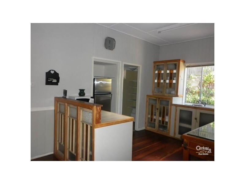 24 Williamson Street, West Gladstone QLD 4680