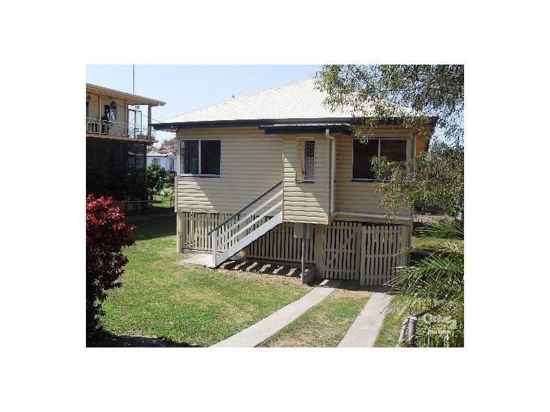 24 Roberts Street, South Gladstone QLD 4680