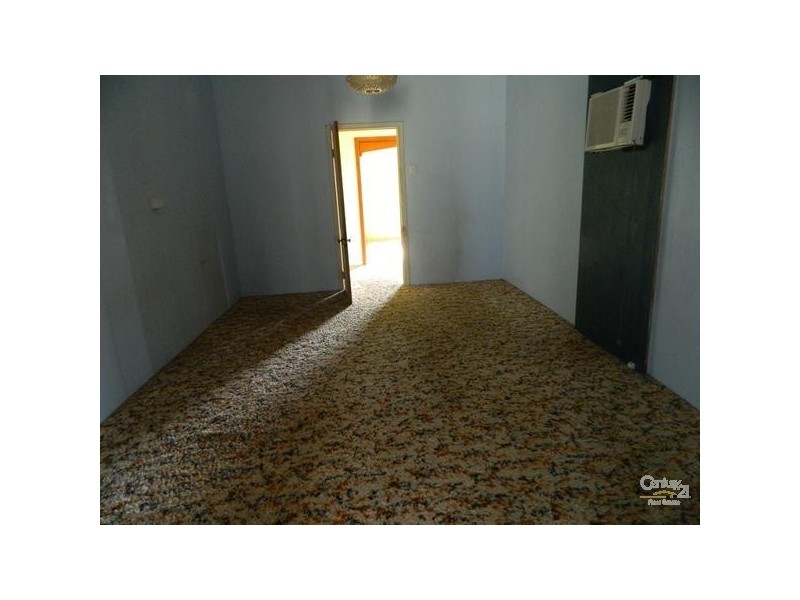 69 Tank Street, West Gladstone QLD 4680