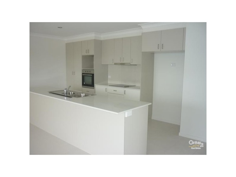 16 Sturt Court, Glen Eden QLD 4680