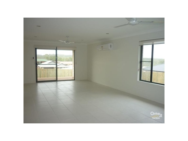 16 Sturt Court, Glen Eden QLD 4680