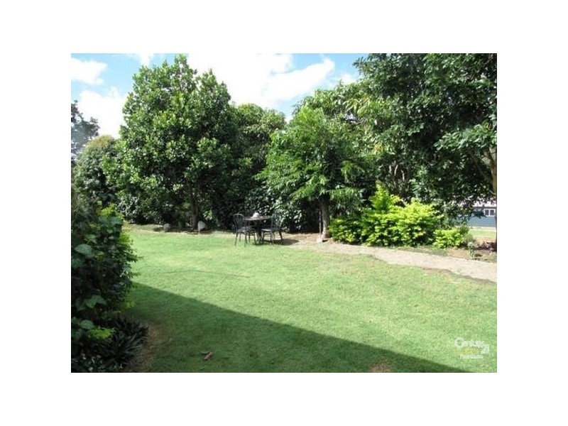 17 King George Street, Mount Larcom QLD 4695