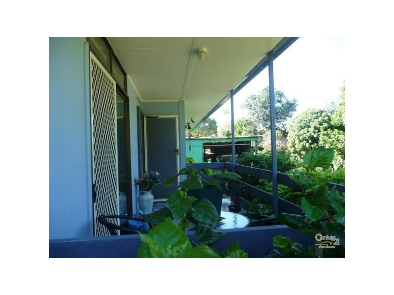 17 King George Street, Mount Larcom QLD 4695