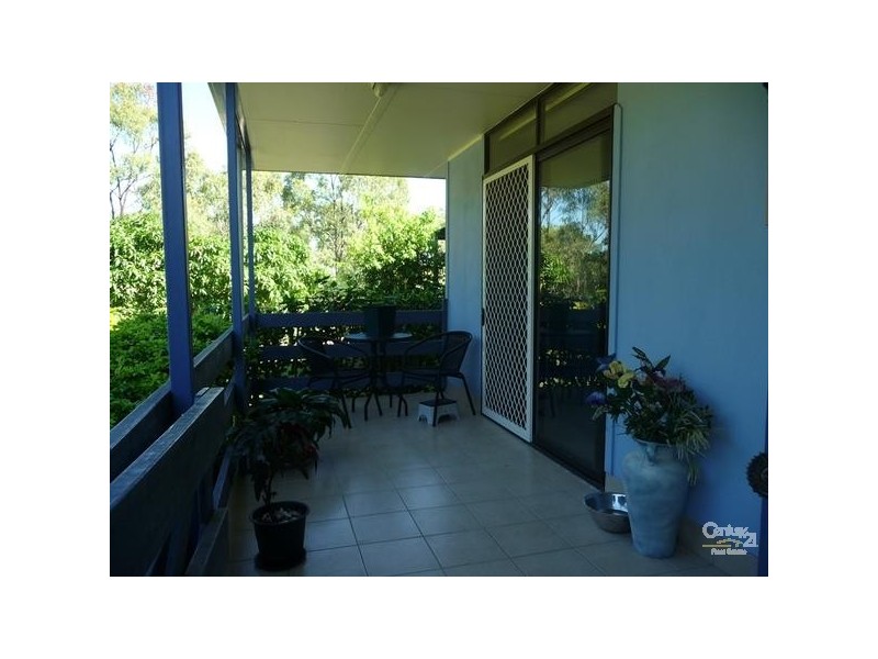 17 King George Street, Mount Larcom QLD 4695