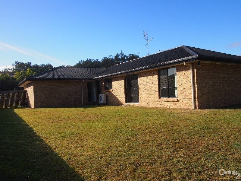 92 Col Brown Avenue, Clinton QLD 4680