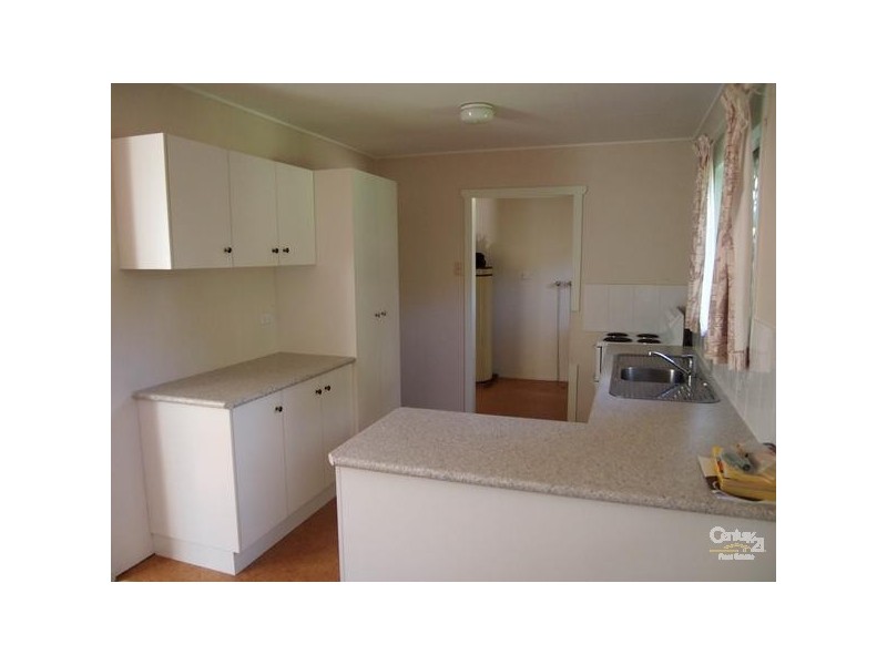 48 Adelaide Street, South Gladstone QLD 4680