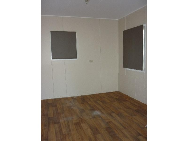 18 Mylne Street, West Gladstone QLD 4680