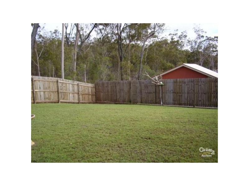 9 Viewpoint Way, New Auckland QLD 4680