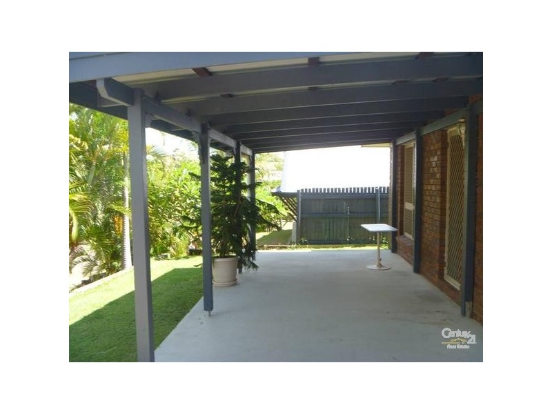 35 Latrobe Street, Tannum Sands QLD 4680
