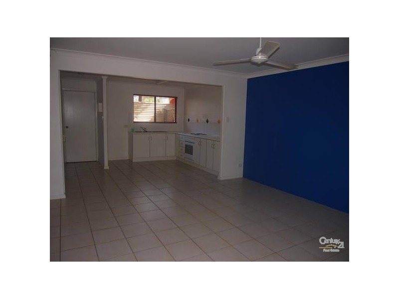 3/33 Butler Street, New Auckland QLD 4680