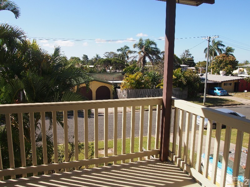 3 Simpson Street, Clinton QLD 4680
