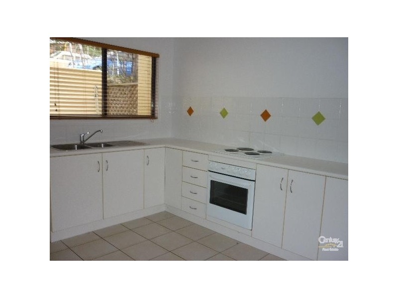 4/33 Butler Street, New Auckland QLD 4680