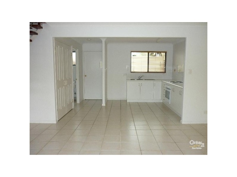 4/33 Butler Street, New Auckland QLD 4680