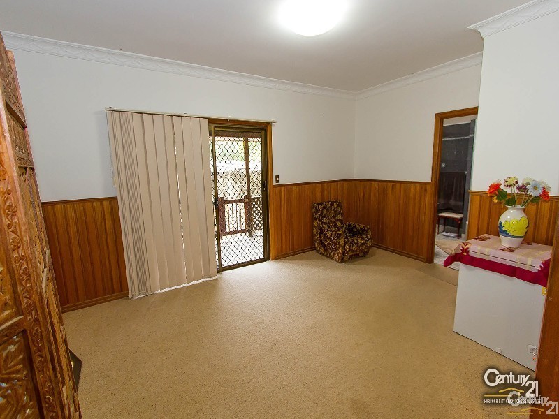 10 Upton Road, Beecher QLD 4680