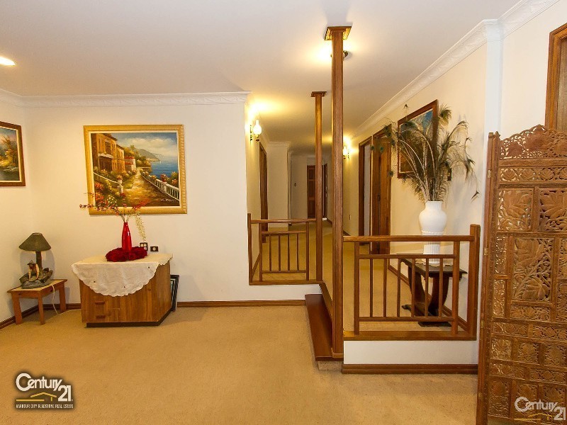 10 Upton Road, Beecher QLD 4680