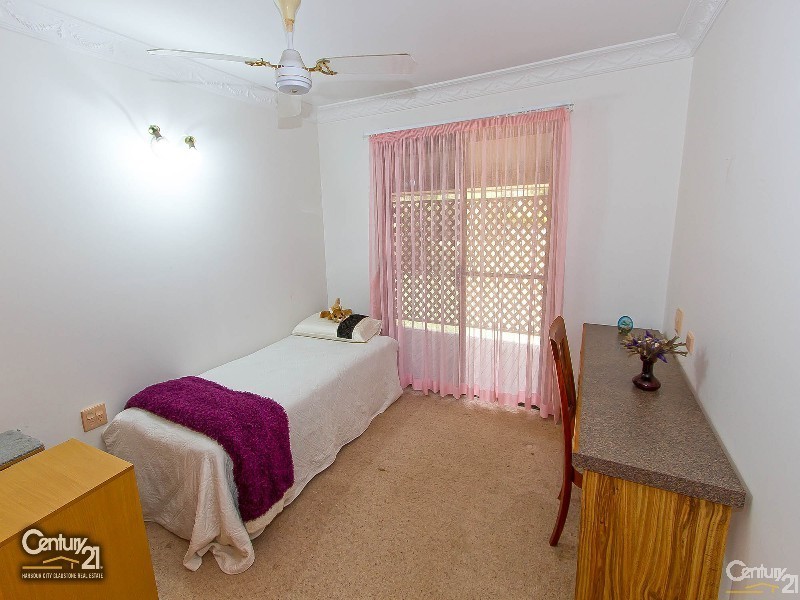 10 Upton Road, Beecher QLD 4680