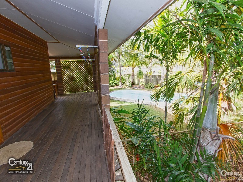 10 Upton Road, Beecher QLD 4680