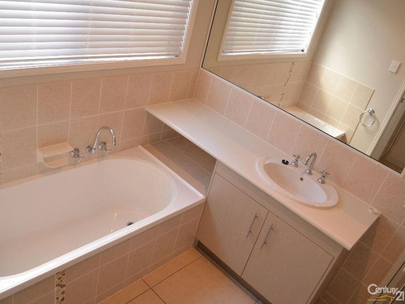 29 Morcom Street, Calliope QLD 4680