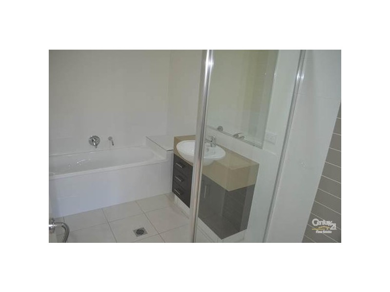 9 Eccles Court, Kirkwood QLD 4680