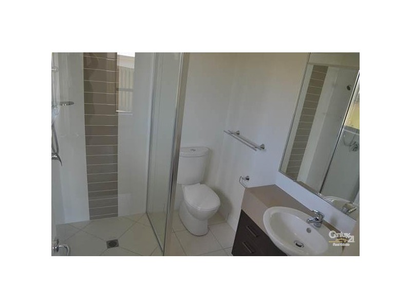 9 Eccles Court, Kirkwood QLD 4680