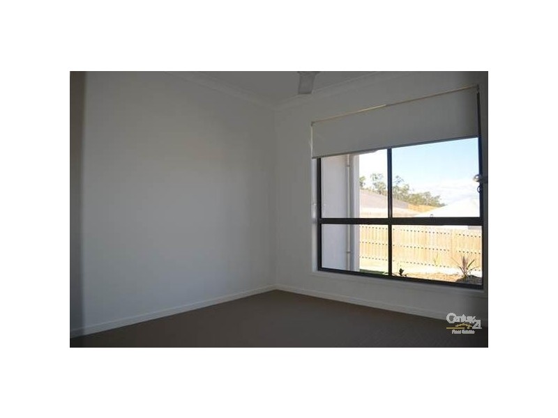 9 Eccles Court, Kirkwood QLD 4680