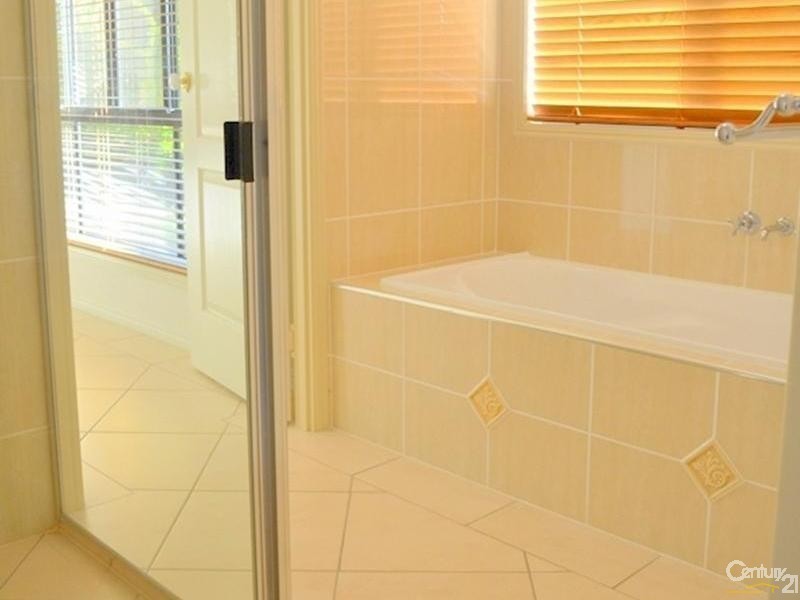 1 Harlequin Court, Calliope QLD 4680