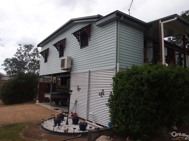 19 Bismark Street, Mount Larcom QLD 4695