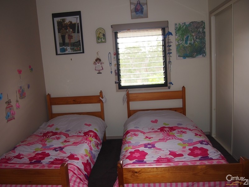 19 Bismark Street, Mount Larcom QLD 4695