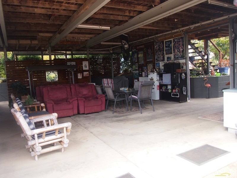 19 Bismark Street, Mount Larcom QLD 4695