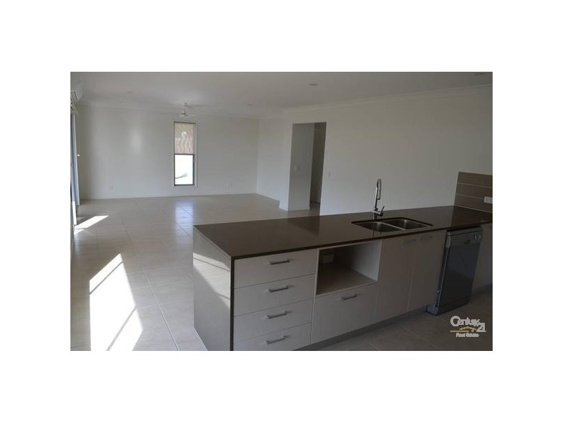 19 Florrey Street Little Creek, Kirkwood QLD 4680