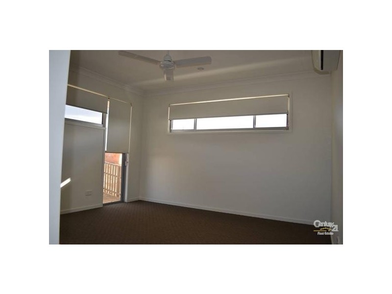 19 Florrey Street Little Creek, Kirkwood QLD 4680