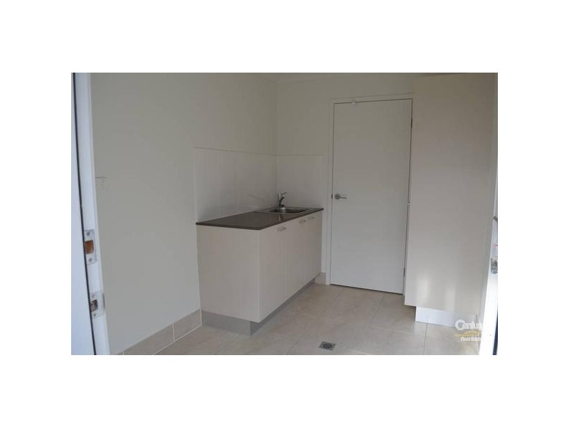 19 Florrey Street Little Creek, Kirkwood QLD 4680