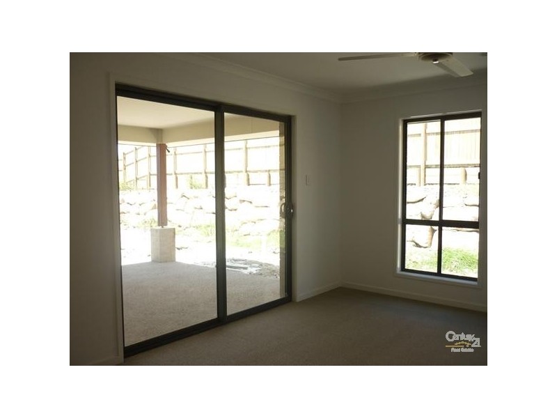 1 Dampier Court, Glen Eden QLD 4680