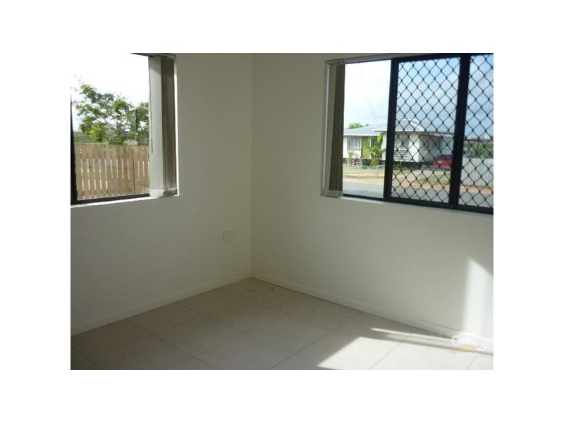 1/27 Mylne Street, Gladstone QLD 4680