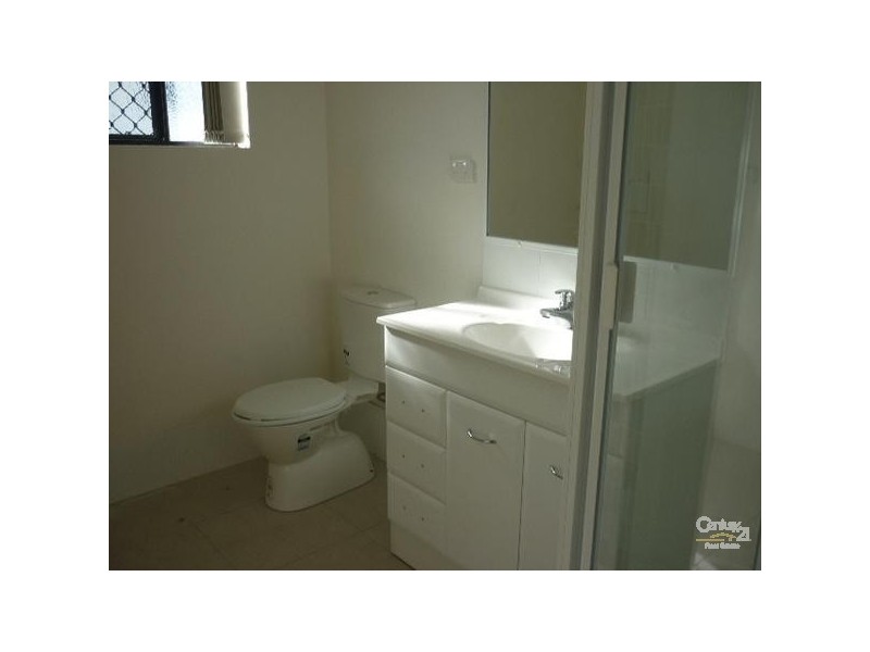 1/27 Mylne Street, Gladstone QLD 4680