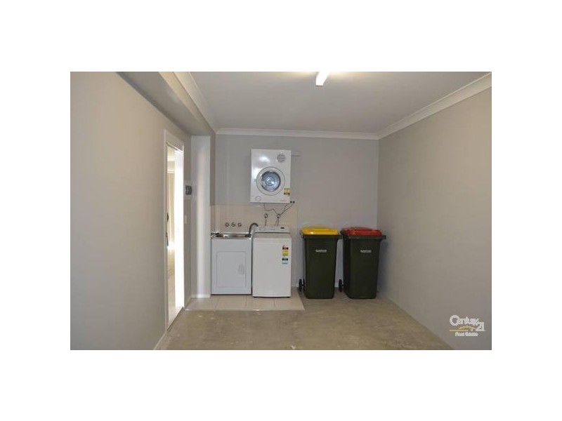 4/214-216 Oaka Street, South Gladstone QLD 4680