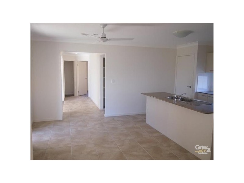 16 Clover Court Riverstone Rise, Boyne Island QLD 4680