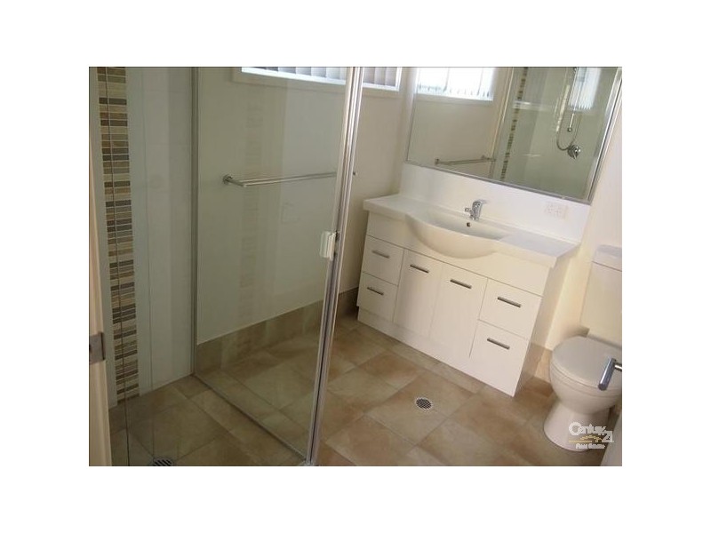 16 Clover Court Riverstone Rise, Boyne Island QLD 4680