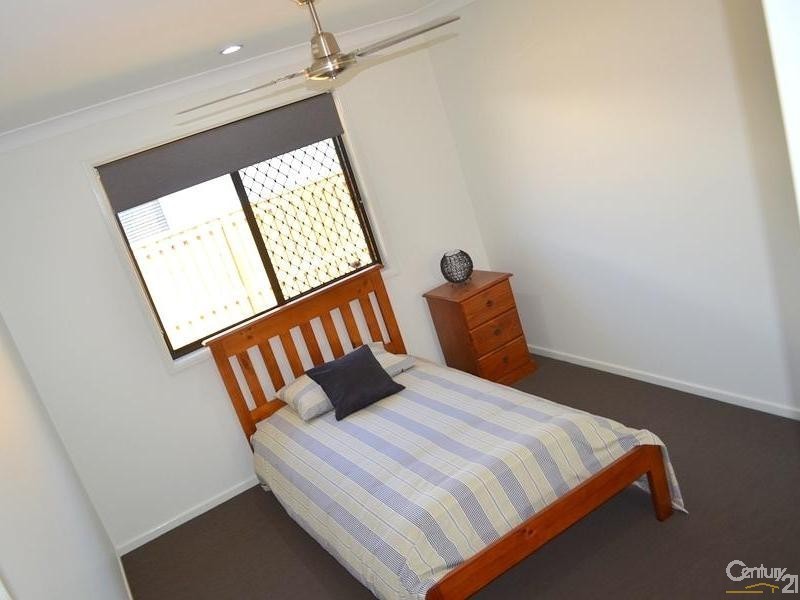 16 Tulipwood Circuit, Boyne Island QLD 4680