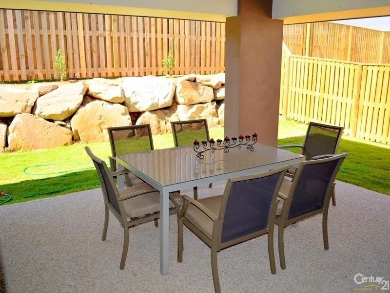 16 Tulipwood Circuit, Boyne Island QLD 4680