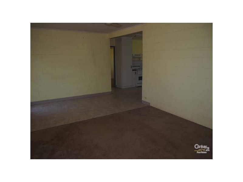1/33 Butler Street, New Auckland QLD 4680