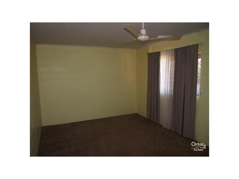 1/33 Butler Street, New Auckland QLD 4680