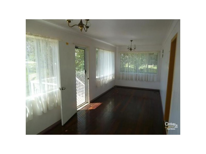 12 Vincent Street, West Gladstone QLD 4680